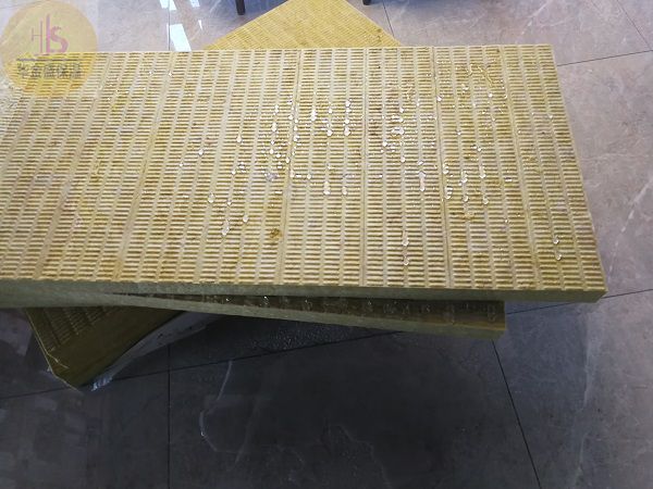 河南新鄉(xiāng)巖棉板廠家直銷巖棉復(fù)合板